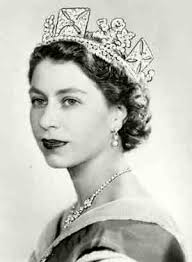 maricela1maciel's tweet photo. Sorprende la noticia de la muerte de alguien que parecía eterna, de alguien que ya pertenecía a la historia:         su majestad Isabel II.
El mundo está que no la cree, pero hay un inicio y un fin.
Que descanse en paz la monarca inglesa más longeva de la monarquía inglesa. https://t.co/takFXwEhje