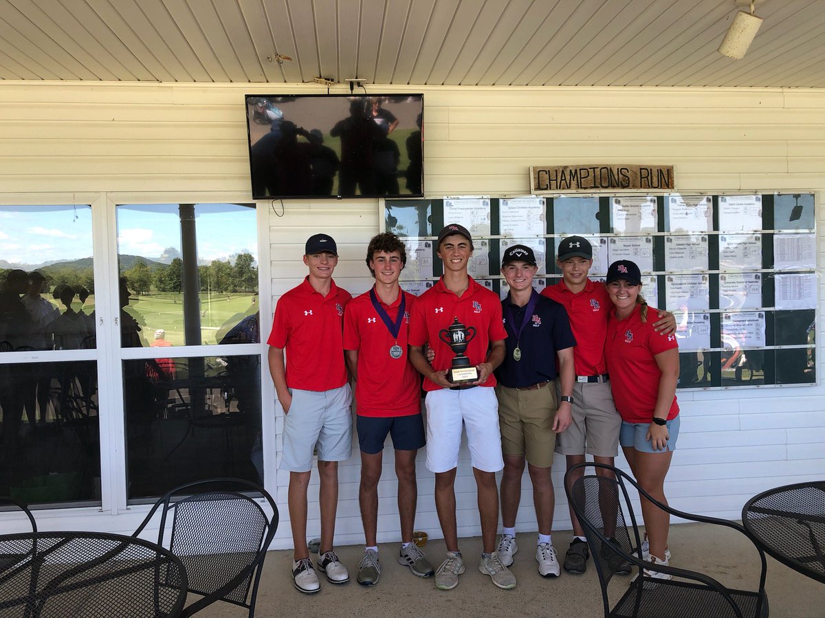 BA Won the Irish Invitational by 15 strokes. Blades Brown was individual champion with a 65 (-7). Campbell Sciortino was second with a 71 (-1) 🏆