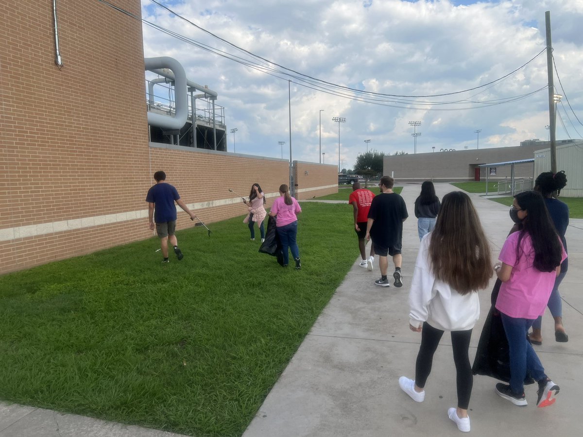 Tri-M had fun doing our monthly Tidy Tigers duty! #tigerpride365