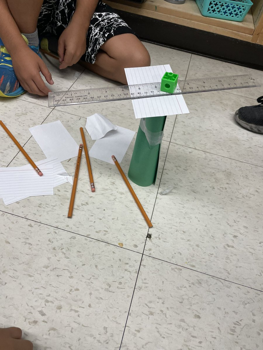 Day 2 was filled with more fun! Today’s team-building challenge: build the tallest tower possible (that can hold a cube at the top) using pencils, tape, construction paper, a ruler and scissors! ✏️📏✂️👷🏽‍♀️👷🏾#stem <a href="/OM_MackPS/">OMMackPS</a> <a href="/YRDSB/">York Region DSB</a>