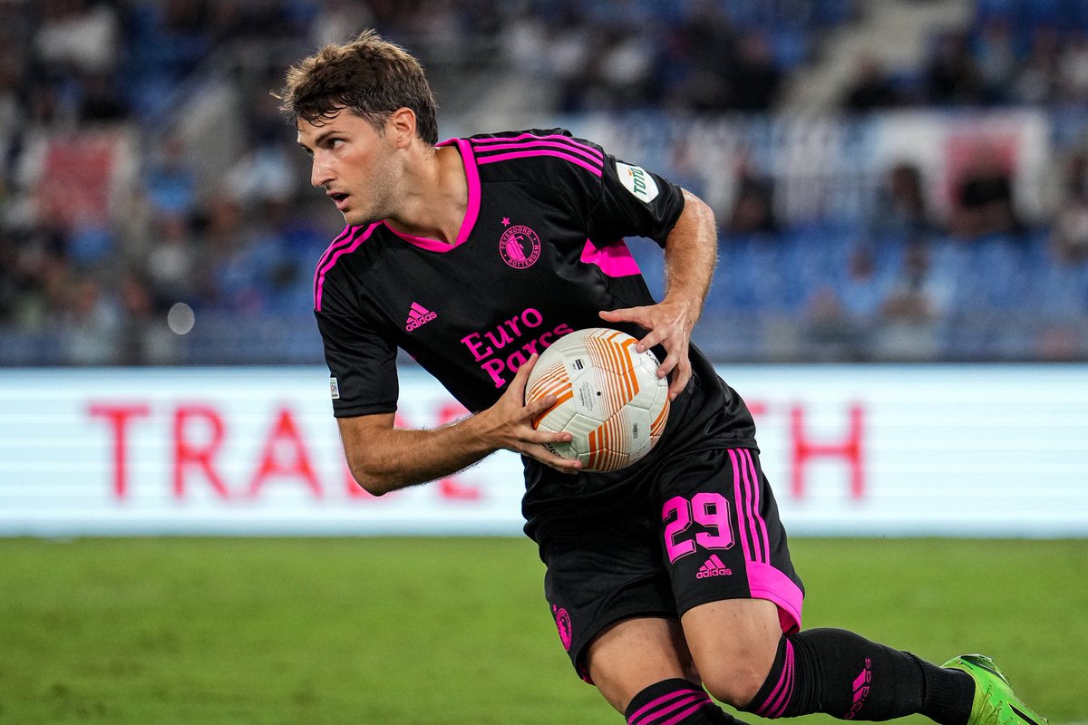 Futbol_Gourmet's tweet image. Goles de Santiago Gimenez en la Europa League: 2
 
Goles de Cristiano Ronaldo en la Europa League: 0

EL HEREDERO. Son Datos, no opiniones.