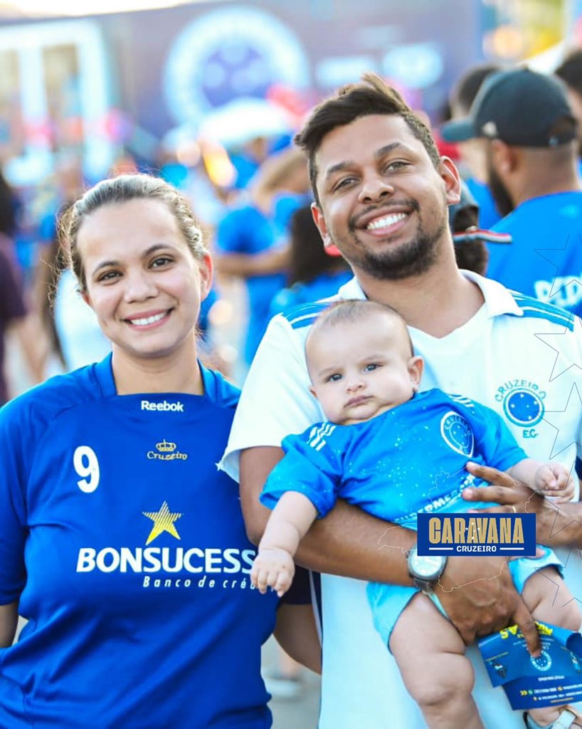 socio5estrelas's tweet photo. Ser @cruzeiro é bom demais!! 💙🦊

Estamos vivendo momentos incríveis aqui na #CaravanaDoCruzeiro em Montes Claros e o melhor é que ainda não acabou!!

Já já vai ter ídolos e mais a noite a transmissão do nosso jogo!

Lembrando que a capacidade máxima é de 3000 pessoas! https://t.co/Q27WVaRcPY