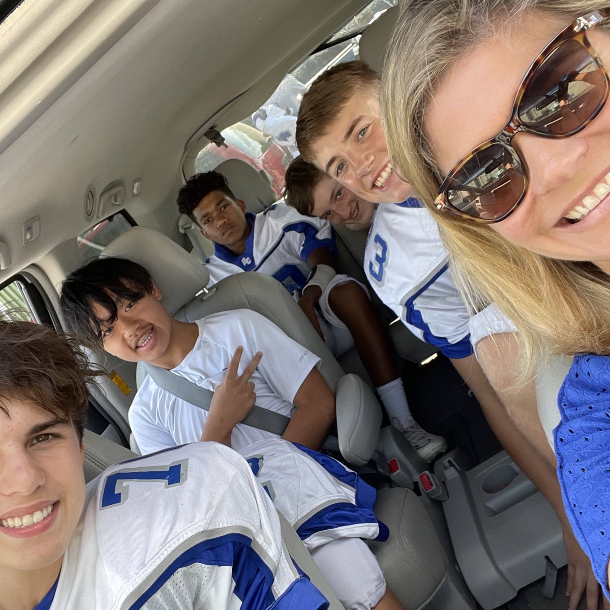 Stephanie Sutton tweet media