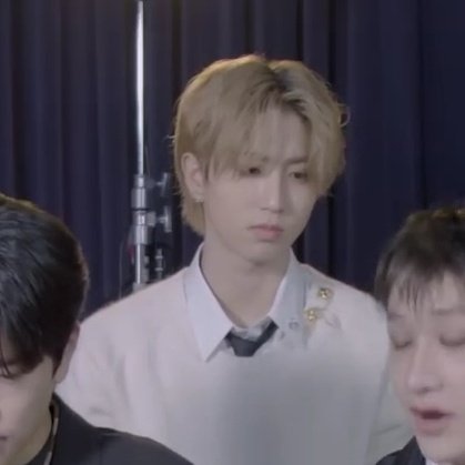 jizungthings's tweet photo. hes literally the prettiest man ever https://t.co/7jthEmWj3O