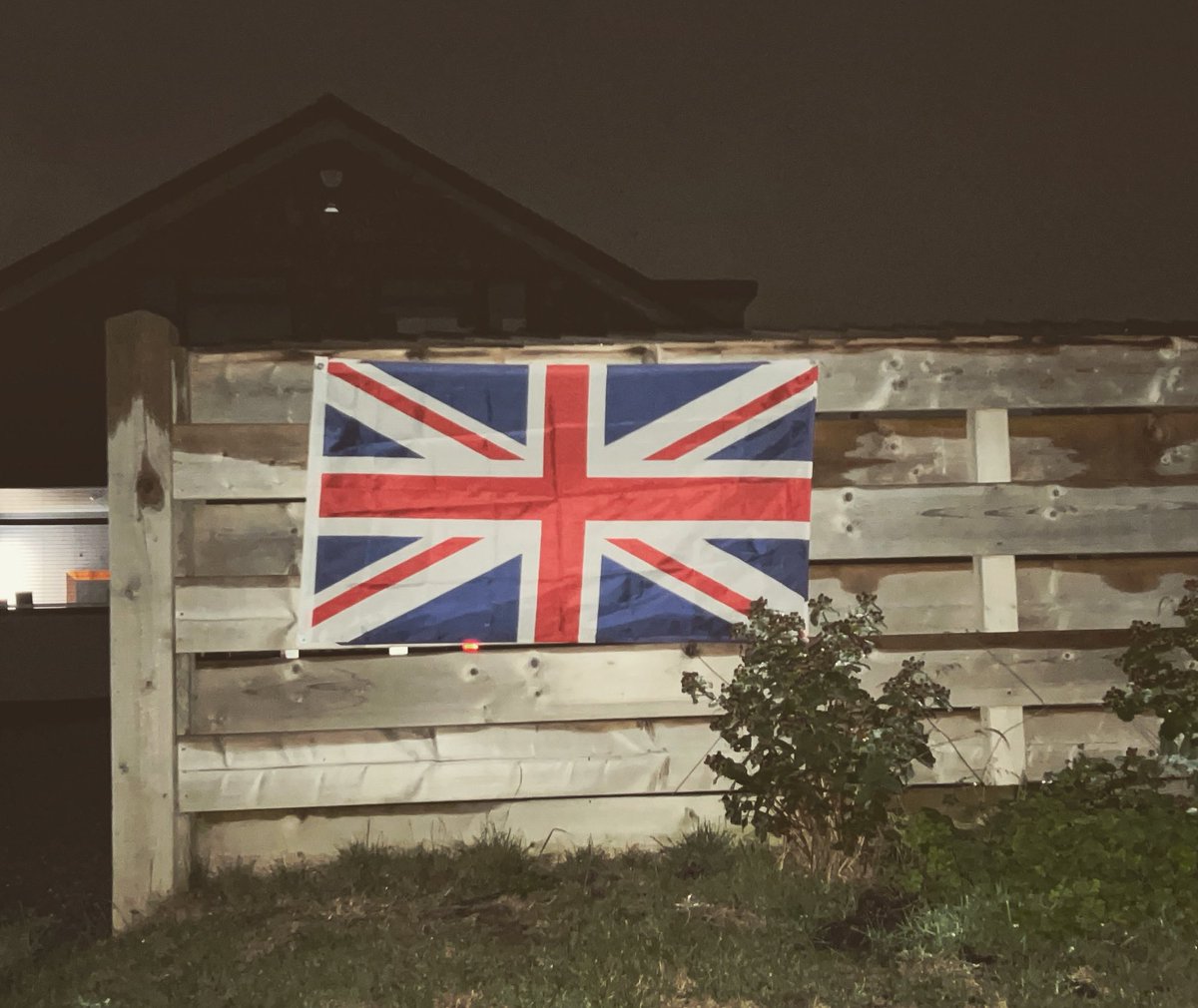 matjcam's tweet photo. She is all I have ever known, was not expecting to get the flag back out so soon https://t.co/LglW19CFk6