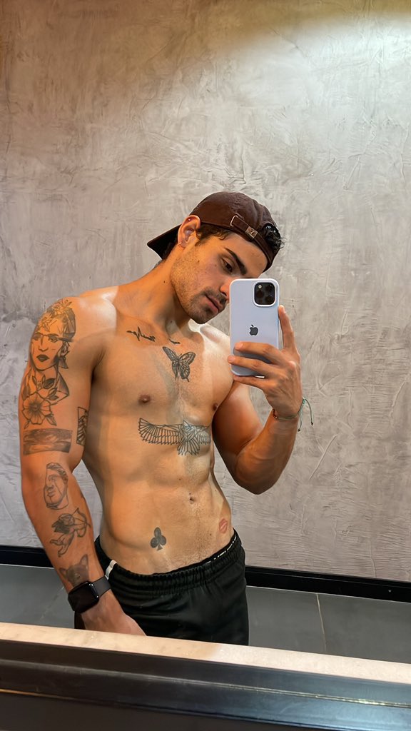 DiegoEngelwart's tweet photo. 🥵🥵 https://t.co/cVL4vst4Ki
