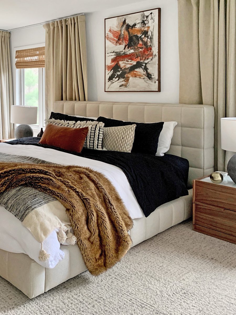 florsquares's tweet image. Your most loved styles 💛 Check out the ways our customers have decked out their homes with rug designs that can fit any space. Read the full social spotlight: bit.ly/3R7v9zk

Designs by: Dichotomy Interiors, Hilari Williams, Phillip Harrison Interiors, Studio Steidley