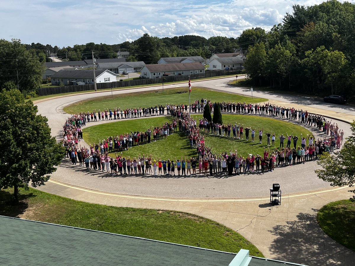 Pine Ridge Middle School tweet media