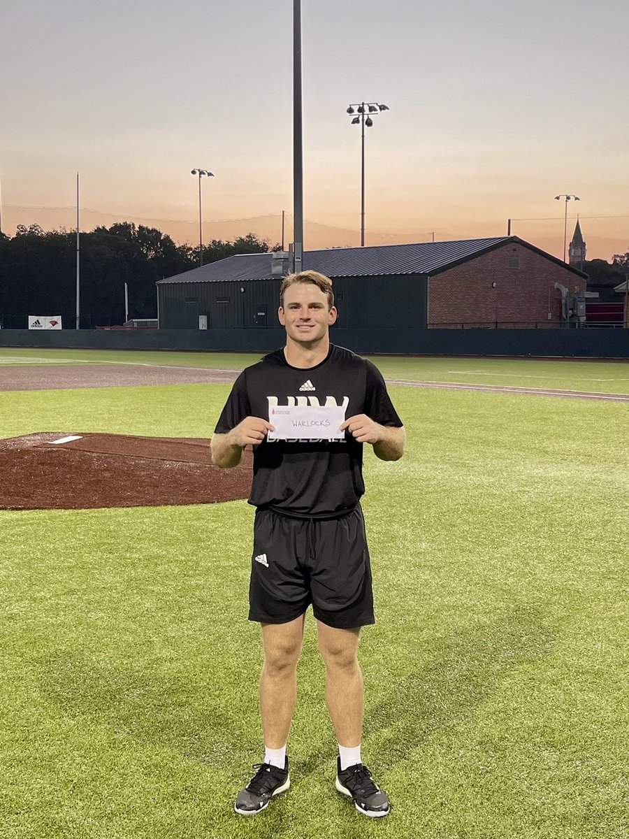 UIW Baseball tweet media