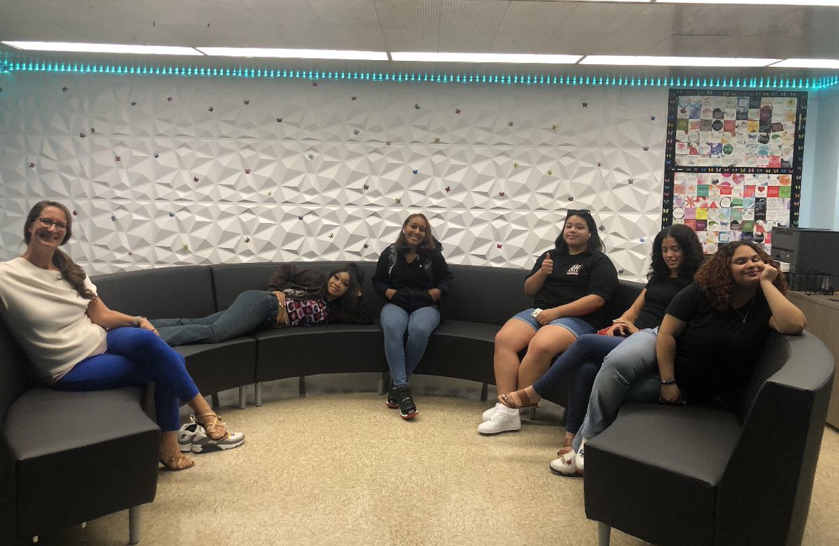 RbekahRbekah's tweet photo. When they walk across the stage at graduation this year, a goal most thought was unattainable, I’m going to be the proudest #circlekeeper around. #restorativepractices #NYCDOE #flhs @flhsnyc @FLHS_English @MorningsideCtr https://t.co/mvonif4KJz