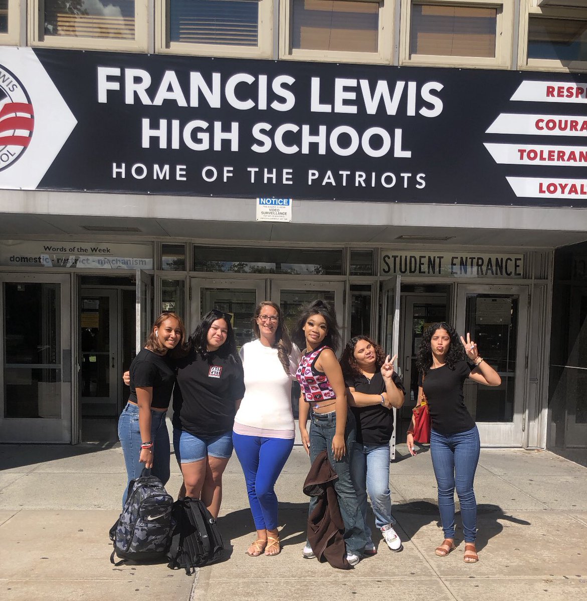 RbekahRbekah's tweet photo. When they walk across the stage at graduation this year, a goal most thought was unattainable, I’m going to be the proudest #circlekeeper around. #restorativepractices #NYCDOE #flhs @flhsnyc @FLHS_English @MorningsideCtr https://t.co/mvonif4KJz