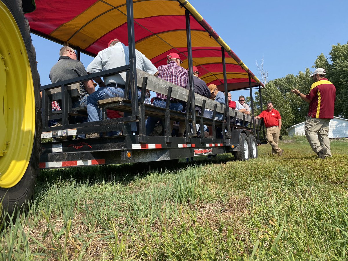 farmerdoug93's tweet image. Learning from ISU Extension this #CyHawkWeek at the @ISUNorthernRF in Kanawha.