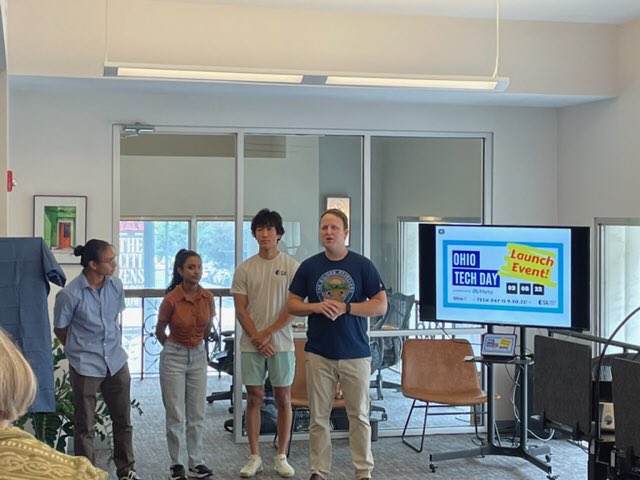 OhioXOrg's tweet image. What a day! 

Great to be with friends from across the state for the #OhioTechDay Launch @OsaPartners in Columbus

We unveiled the 2022 #OhioTechDay Logo - designed by @DublinSchools students, for students!