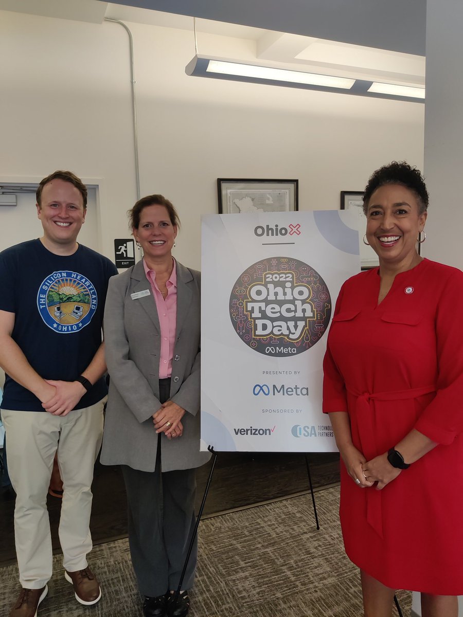 OhioXOrg's tweet image. What a day! 

Great to be with friends from across the state for the #OhioTechDay Launch @OsaPartners in Columbus

We unveiled the 2022 #OhioTechDay Logo - designed by @DublinSchools students, for students!