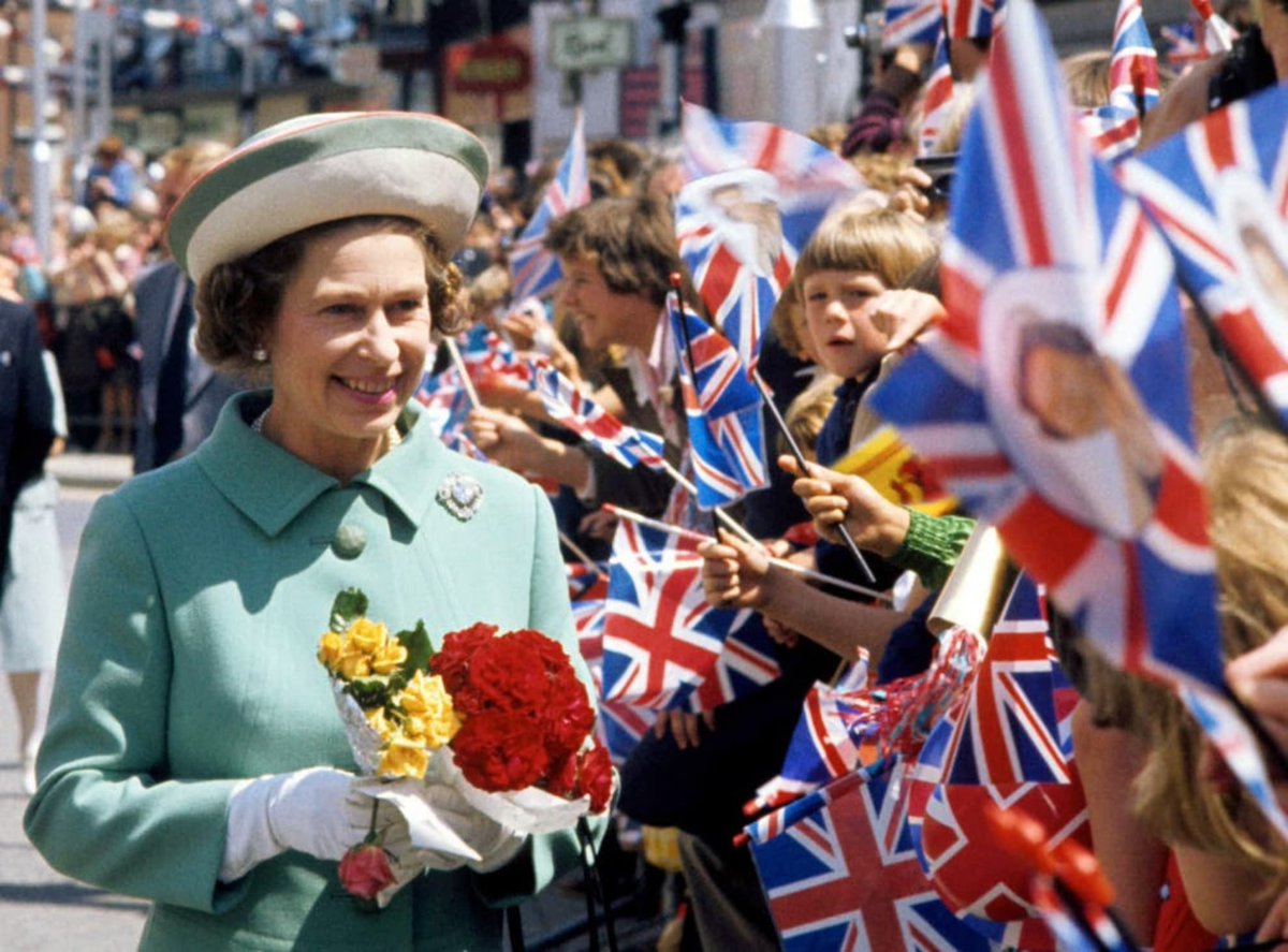 RIP Queen Elizabeth thank you for serving our country throughout your reign.
blackswanprinting.co.uk