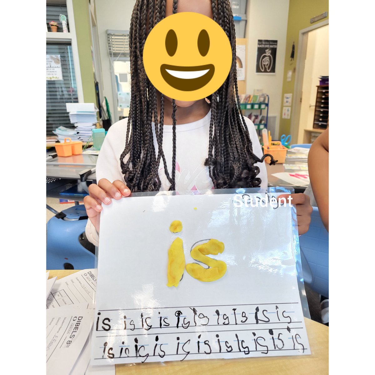 sashton614's tweet photo. First grade Ss working on sight words during small groups. @TeamDundalkES @kkarpus @JenPilarski @Swindy1615 @MrAlexParadis https://t.co/l7Any5Q7G5
