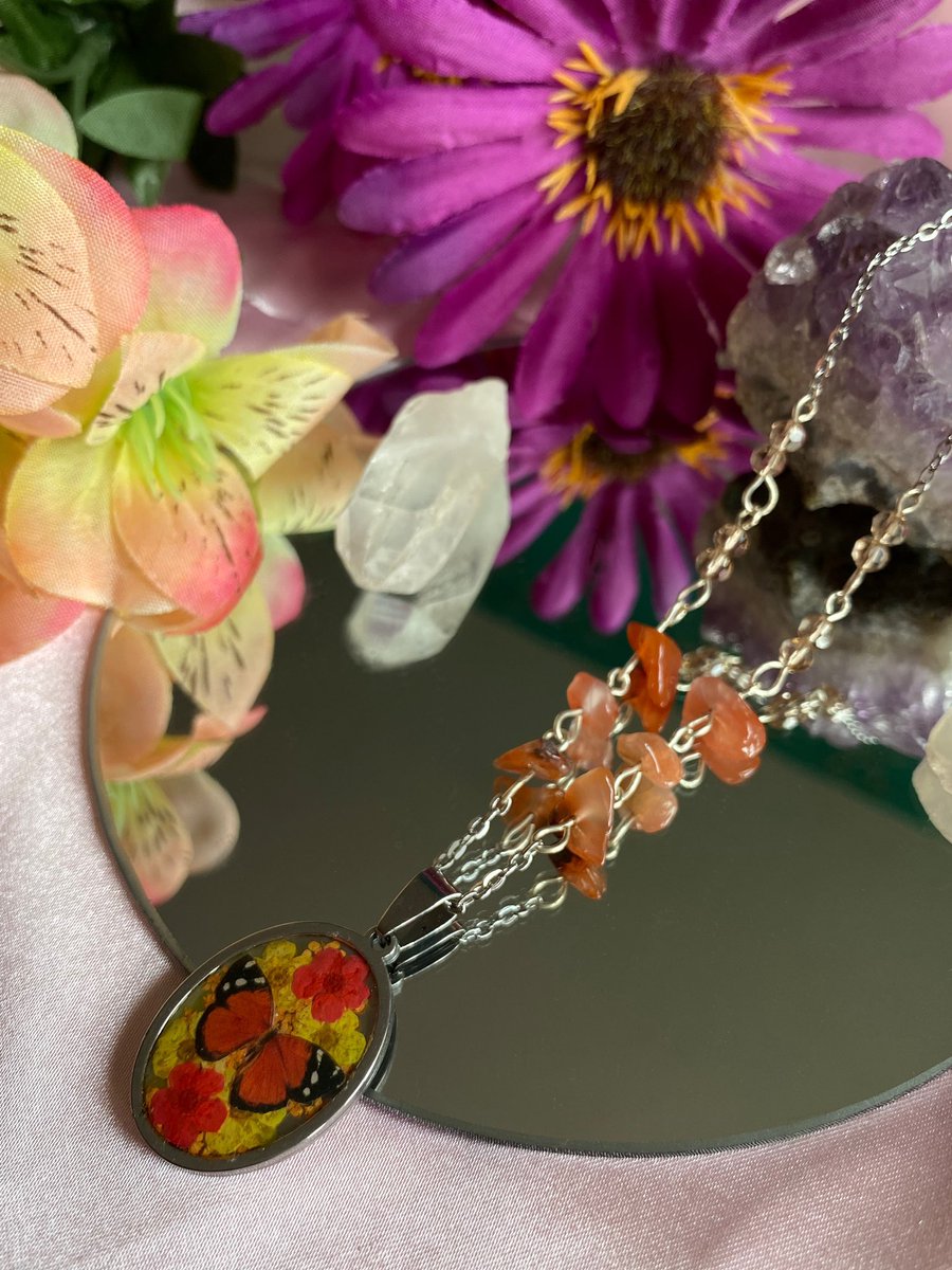 🌸☁️Pink Cloud Art☁️🌸 on Twitter "These 3 butterfly necklaces would be