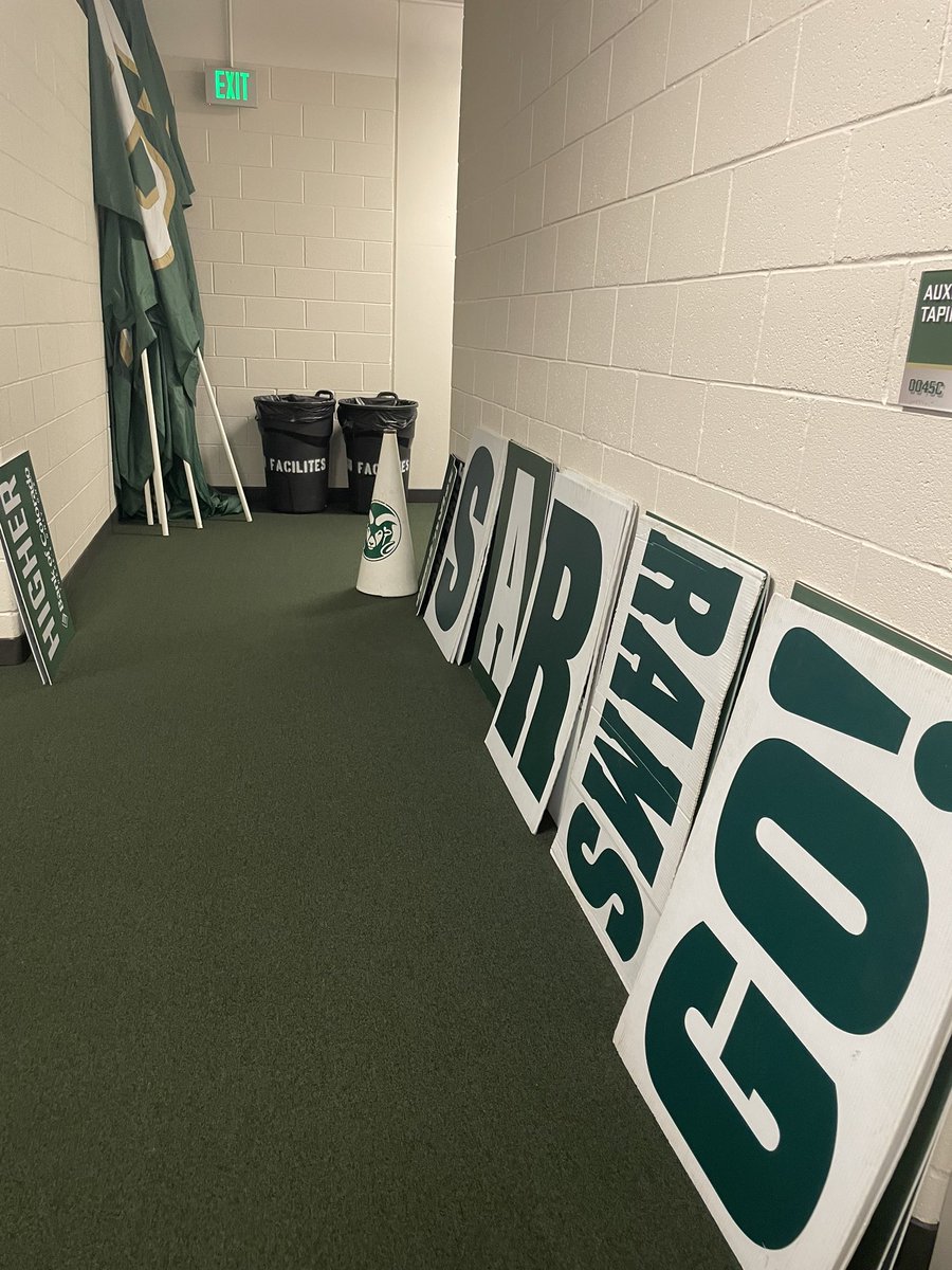 _DawnB_'s tweet photo. Final checks for Saturday!!!! Flags, Signs, Megs โ
Almost Gameday! #GoRams #ramfootball #cheerstuff https://t.co/7FeFIzKZ2z