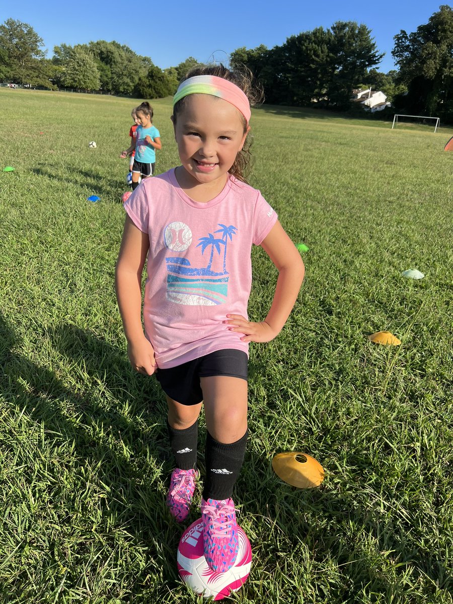 MrRyanHannaway's tweet photo. Kerrigan wishes the Bound Brook High School Girls Soccer team best of luck this season!! ⚽️@BBHSGirlsSoccer @BBAthletics #stillcoaching https://t.co/HOQtj4R2rB