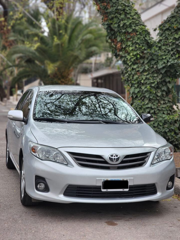 FrancoAquila's tweet photo. Vendo Toyota Corolla XEI Pack Cuero 1.8. Modelo 2013.
Está en perfecto estado. Caja de 6ta. Manual. 100.000 KMS reales. Climatizador, airbag, ABS.

Consultar precio por privado. https://t.co/UhYksMVu5p