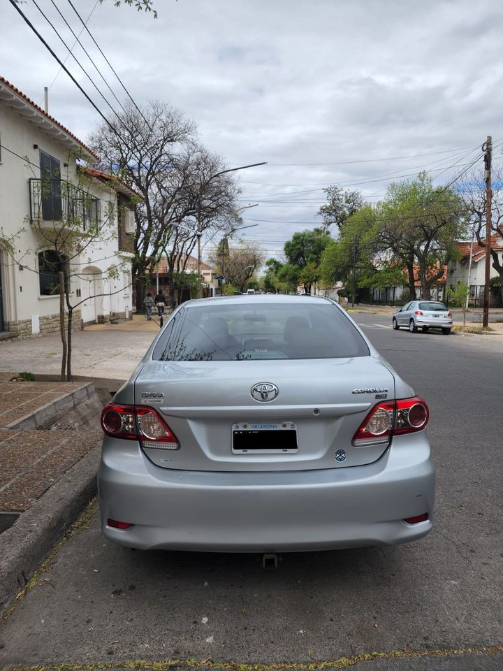 FrancoAquila's tweet photo. Vendo Toyota Corolla XEI Pack Cuero 1.8. Modelo 2013.
Está en perfecto estado. Caja de 6ta. Manual. 100.000 KMS reales. Climatizador, airbag, ABS.

Consultar precio por privado. https://t.co/UhYksMVu5p