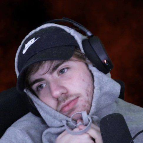 busco mutuals

no soy nuevo en #animetwt #streamerstwt pero busco mutis para interactuar

# quackity, rubius, karl, sapnap, dream, axozer, reborn, ari, biyin, bbh +

# haikyuu, sk8, nana, jjk, tokyo revengers, tokyo ghoul, ergo proxy, one piece +

fav y rt para ser mutuals