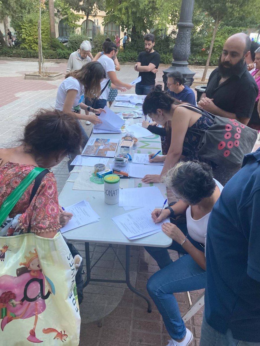 salvemosMontana's tweet photo. En el 1er día de alegaciones la respuesta ciudadana ha sido magnífica y las muestras de apoyos reiteradas.

Gracias a la ciudadanía hay, de momento, 1.750 alegaciones al decreto ley del litio 👏👏👏

(1/2) https://t.co/qlPgF9zKxt