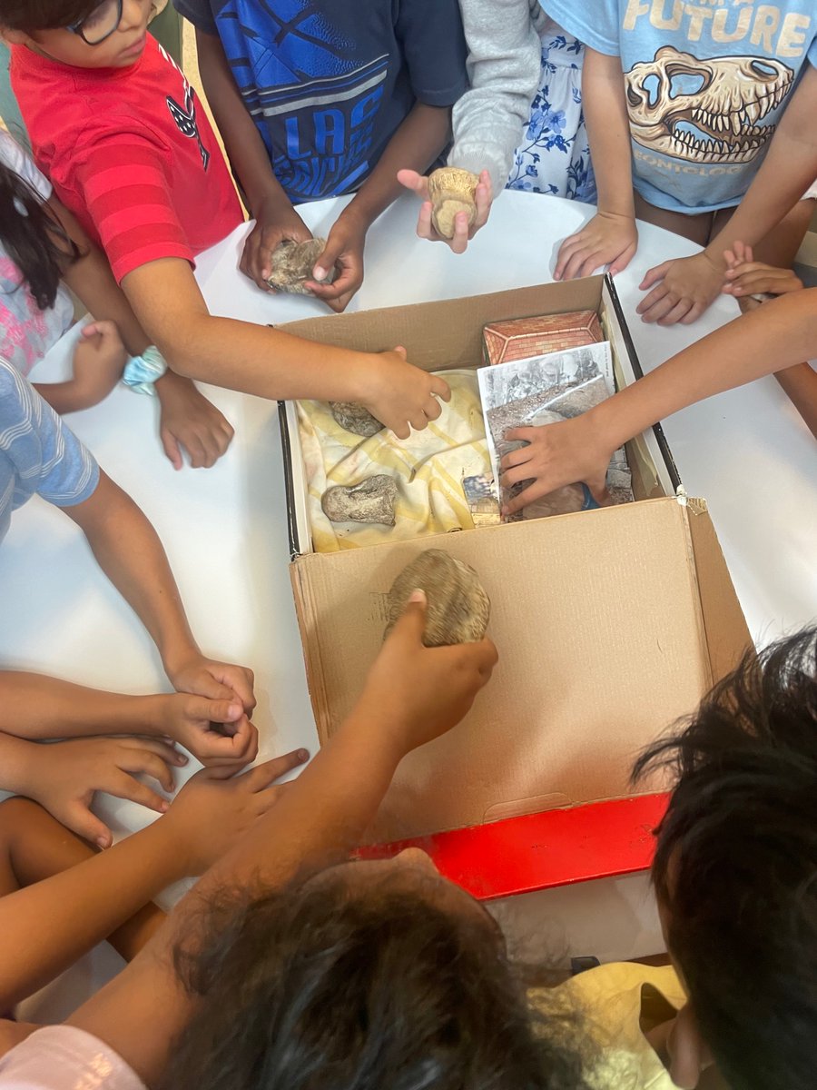 MsMorris_3rd's tweet photo. We are so thankful for awesome parents who bring in REAL DINO FOSSILS!🦕 This was such a treat and SO much fun #RESUbuntu https://t.co/AqGtu0aVSx