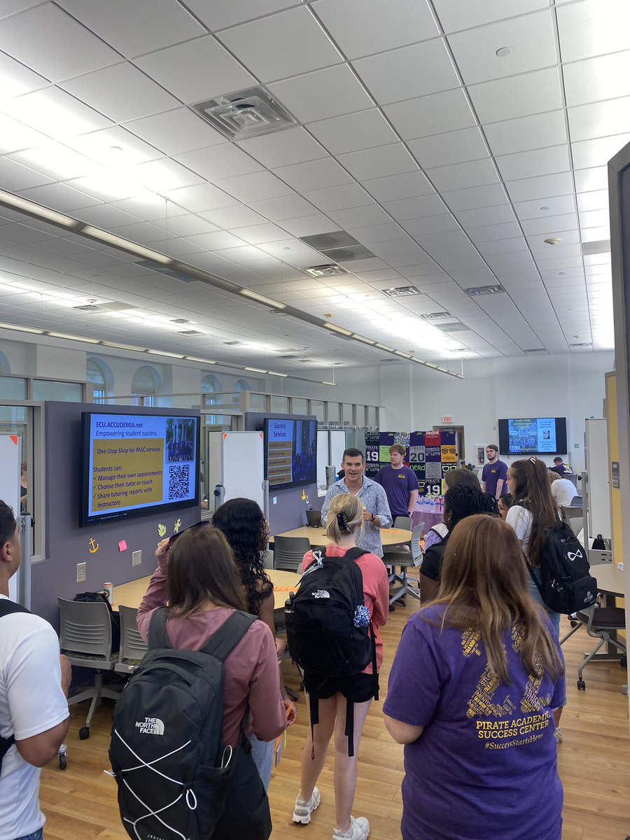 ECU_PASC's tweet photo. Best birthday party we’ve ever had! Thanks to everyone who stopped by! #SuccessStartsHere https://t.co/JBdeAG55bB