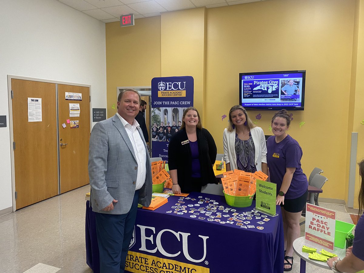 ECU_PASC's tweet photo. Best birthday party we’ve ever had! Thanks to everyone who stopped by! #SuccessStartsHere https://t.co/JBdeAG55bB