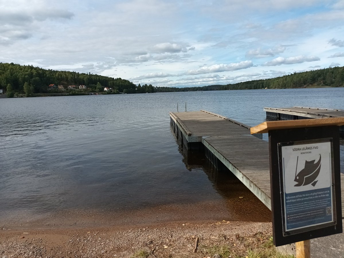 kristallnaach's tweet photo. #Bengtsfors #Strandpromenad mit
#Badeplatz #BootsHafen #angeln
#Schweden #Sverige #Sweden
#Elchenländle22🇸🇪#VästraGötaland https://t.co/P2usrjcWFe