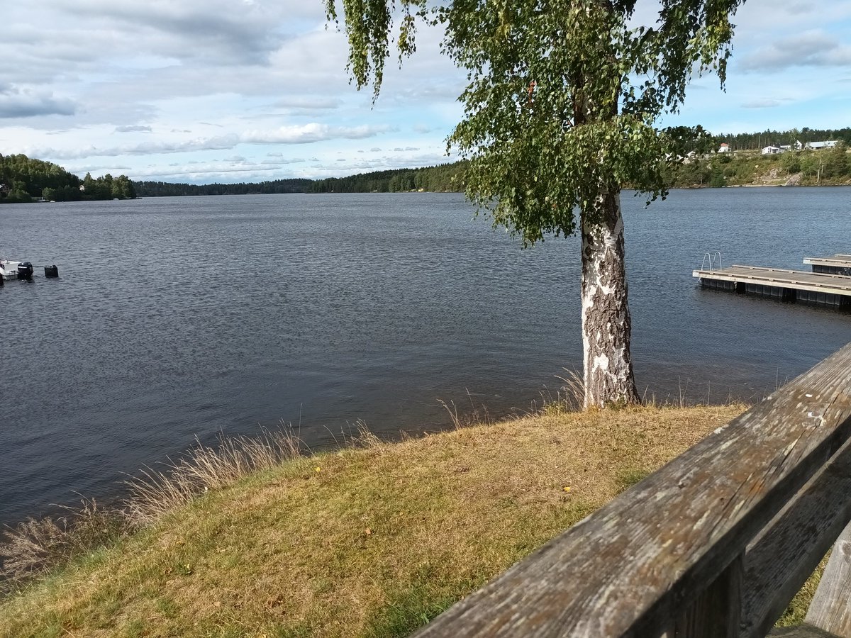 kristallnaach's tweet photo. #Bengtsfors #Strandpromenad mit
#Badeplatz #BootsHafen #angeln
#Schweden #Sverige #Sweden
#Elchenländle22🇸🇪#VästraGötaland https://t.co/P2usrjcWFe