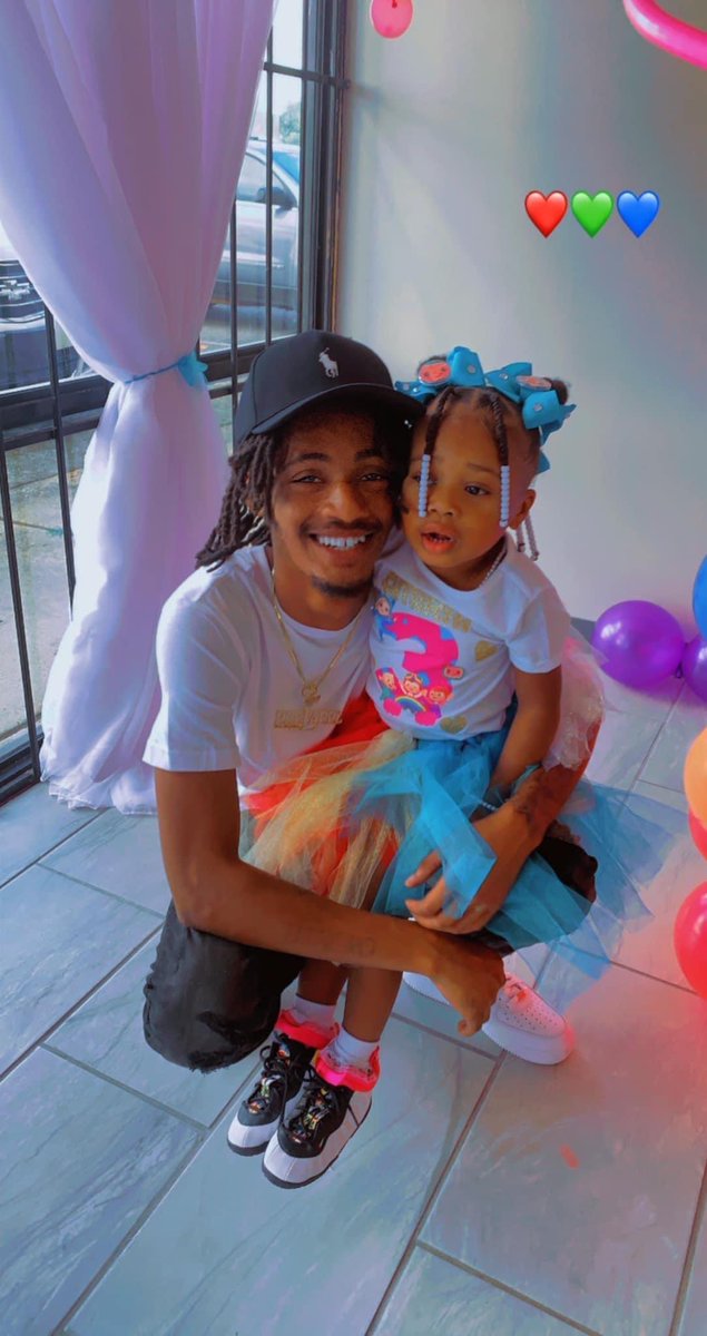 Kelli Cook tweet media