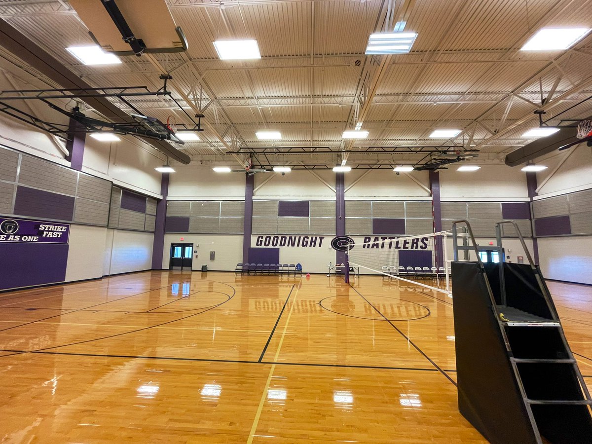CoachOwenGMS's tweet photo. The stage is set @GoodnightSMCISD   #rattlerup #volleyballseason https://t.co/ZJxXNubZ3t