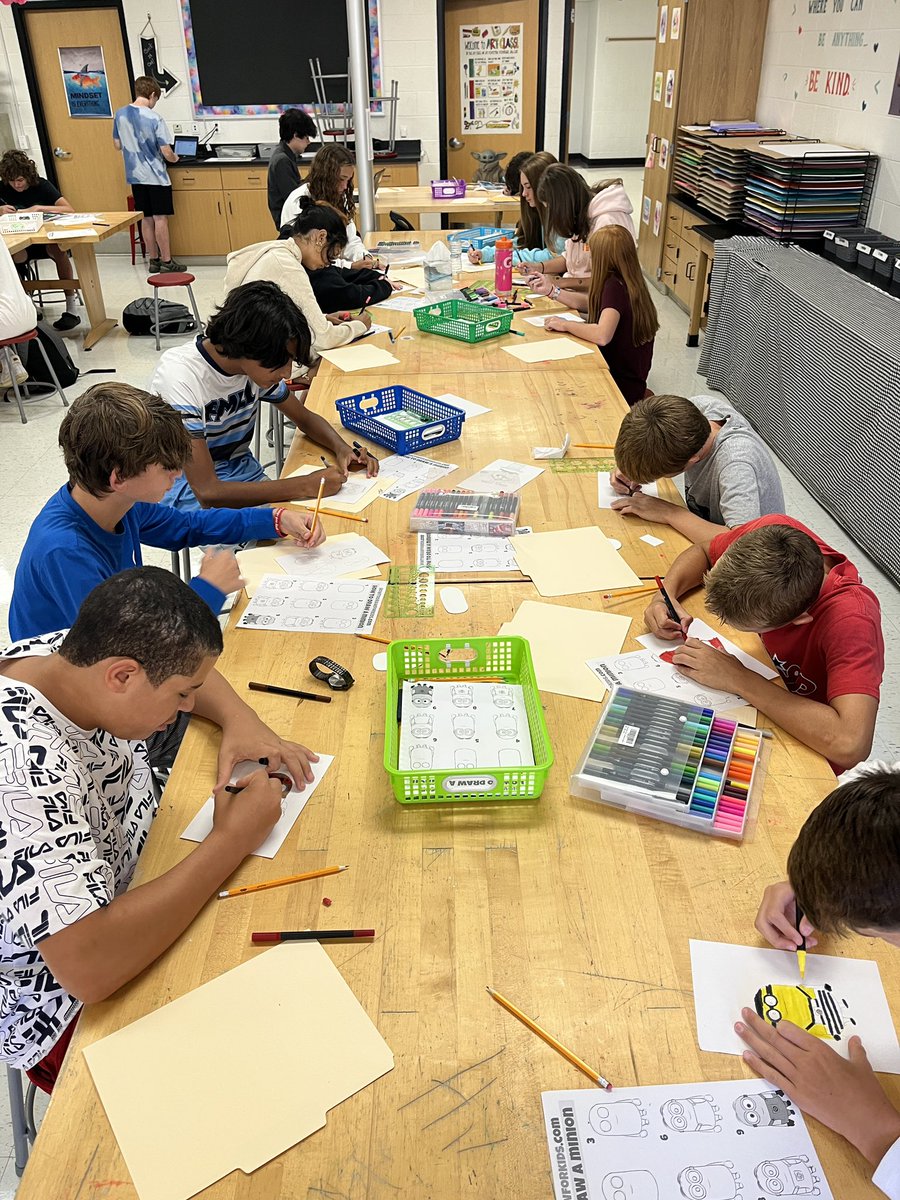 MsLoeperSLMS's tweet image. At @SpringtonLakeMS we are “One in a Minion!” Artists working away already at drawing their own Minions.