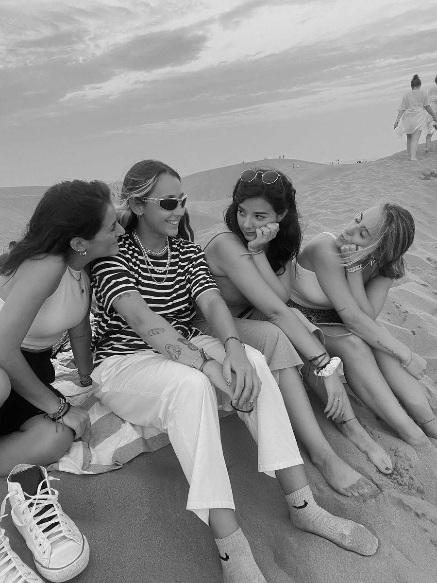 luciamart00's tweet photo. No soy capaz de superar este viaje🥺 quiero estar allí con ellos🤞🏼💘 https://t.co/RXaDFhrbaX