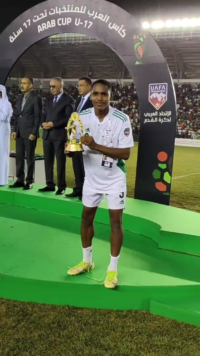 dz24foot's tweet photo. ⭐⭐⭐
مسلم اناتوف و لقب أفضل لاعب للدورة ❤💚💪 https://t.co/rJQjNwTLWp