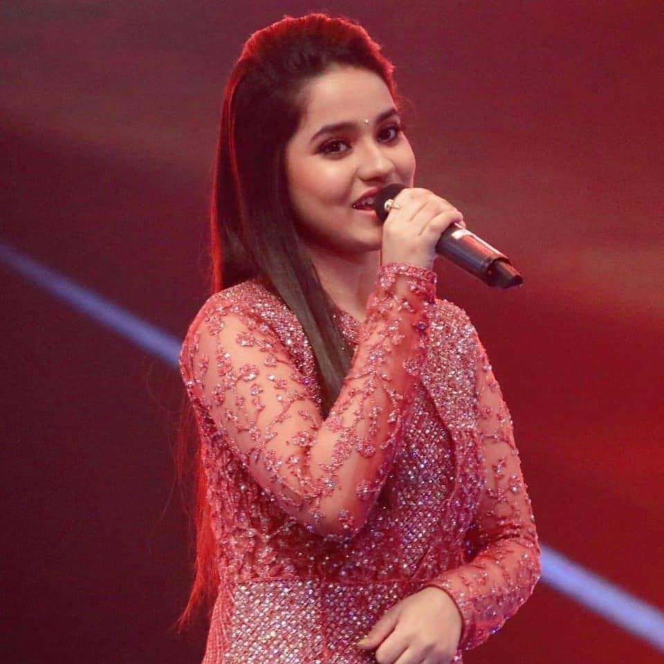 i_am_bidipta's tweet photo. #NewProfilePic #bidiptachakraborty #indianidol https://t.co/8cGDfQBNVg