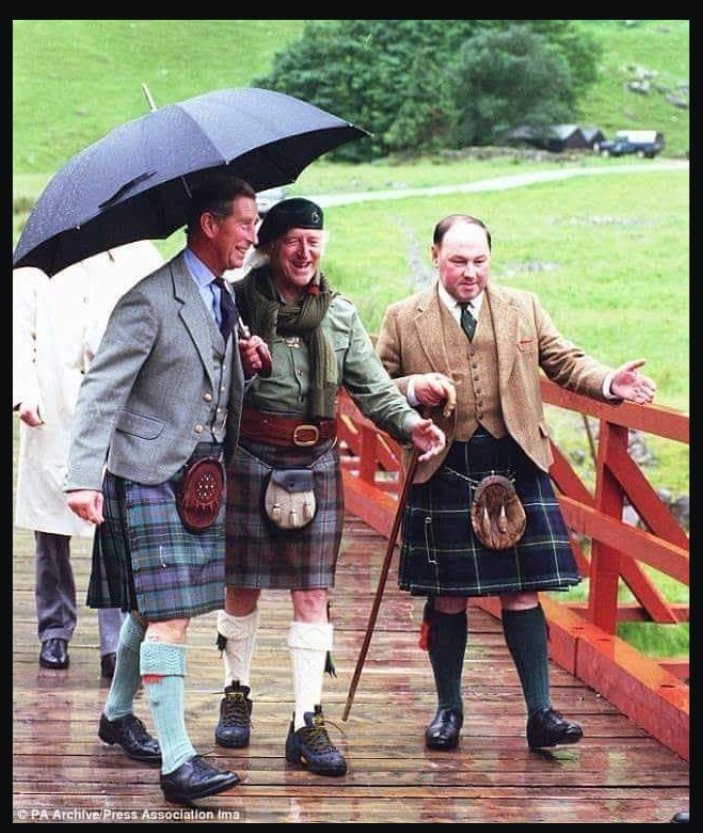 littlefurykitty's tweet photo. So, the head of an incestuous satanic paedophile family officially passed from mother to son today. 
And a completely unrelated picture. https://t.co/a8KAnnOKr4