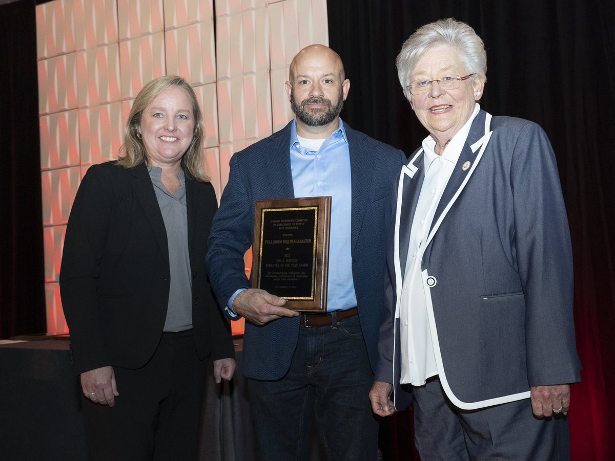 Governor Kay Ivey tweet media