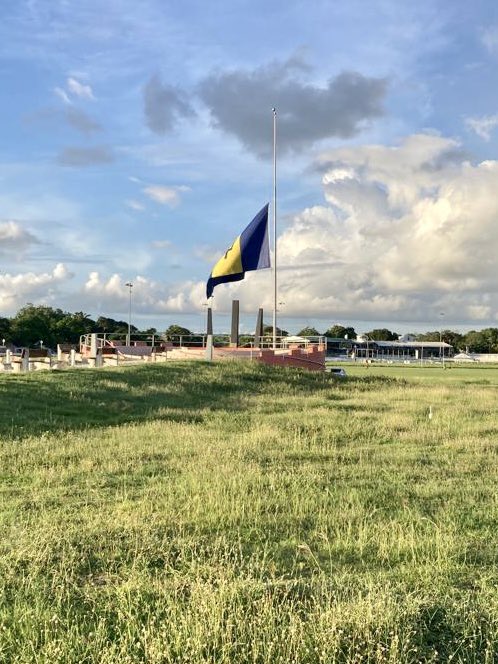 UKScottFW's tweet image. It’s very moving to see the Barbados flag at half-mast this evening to mark the death of Her Majesty The Queen 🙏
