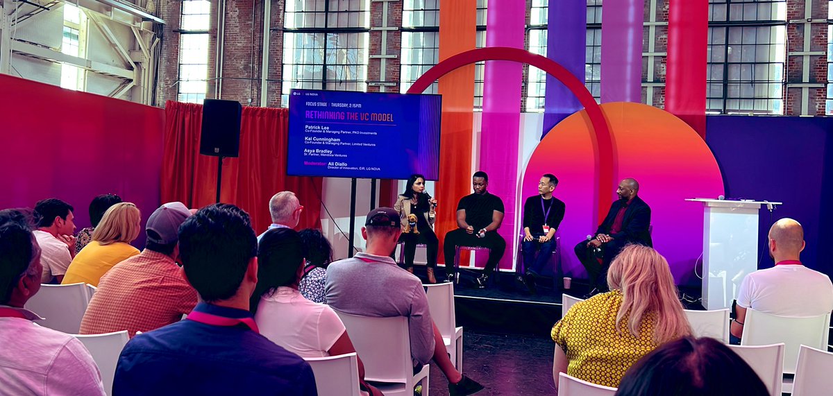 CaitlinKrause_'s tweet photo. “I’d look for founders and funders who looked like me, going beyond a scarcity mindset…” - Asya Bradley talking about #VC vision and #XR at #LGnova innovation festival today!
With Ali Diallo, Patrick Lee, Kai Cunningham on stage. 👏
“Invest in what you know.” And follow up! #VR https://t.co/f8twqB9oQL
