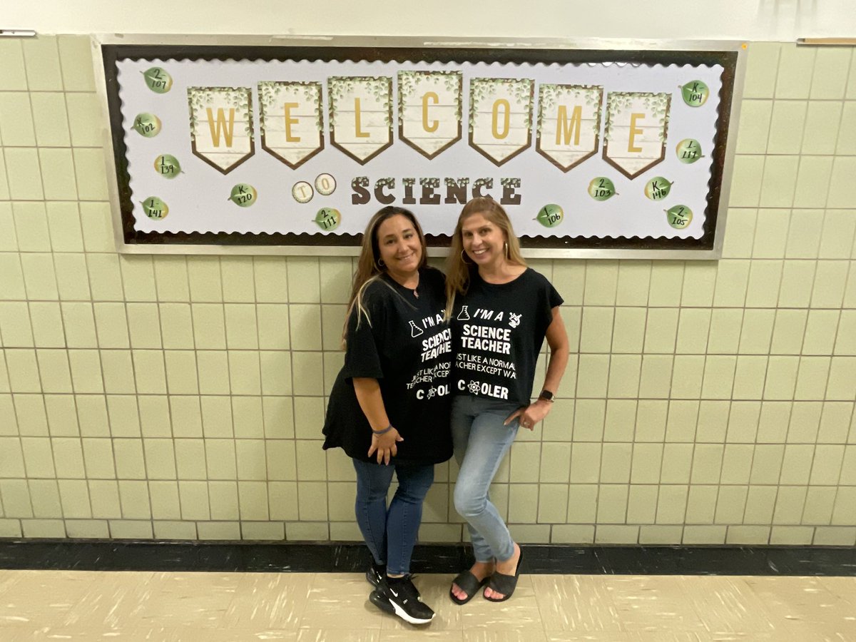 jcsulli77's tweet photo. We have big shoes to fill, but we are excited to be starting this year in the science department. 🧬🔬🧪 #science #STEAM @ps50si https://t.co/HEh7PBsyvn