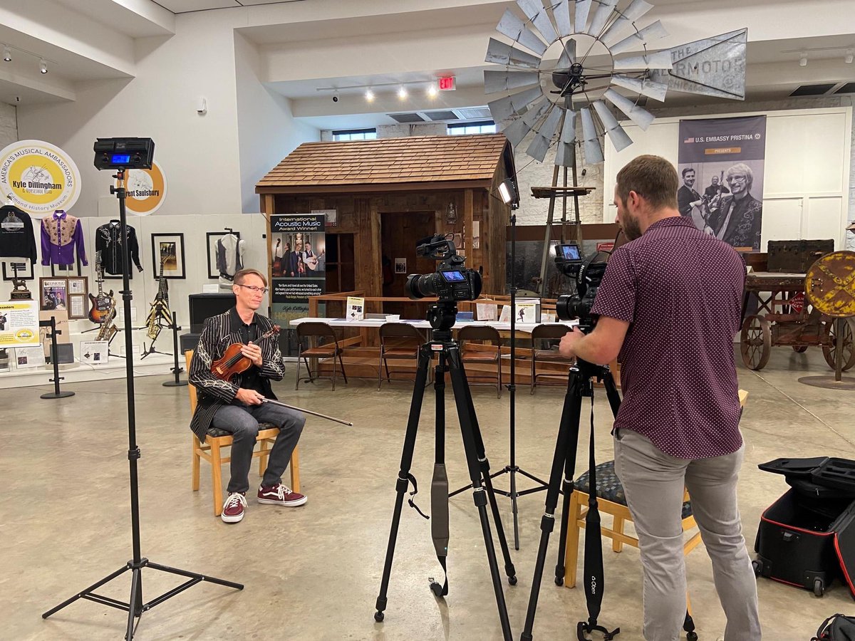 KyleDillingham's tweet photo. Sat down for a #ShapeMyLife interview with Oklahoma state department of education for @kfor #skateboardingfiddler @edmondhistory https://t.co/bJwQMfUQLN