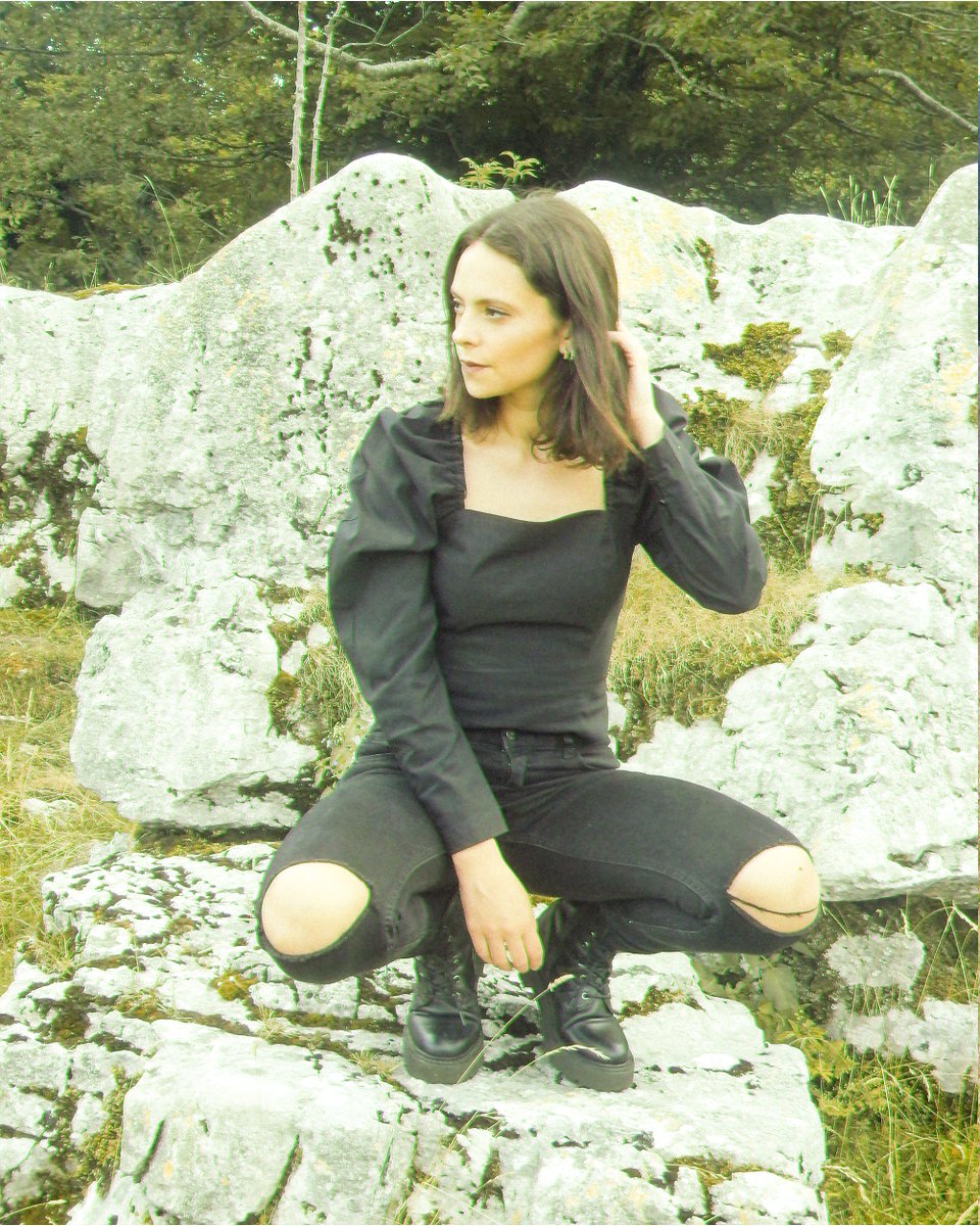 paracadute, vorrei saltare ma si spezza la voce.

𝖔𝖈𝖈𝖍𝖎 𝖌𝖗𝖆𝖓𝖉𝖎 𝖌𝖗𝖆𝖓𝖉𝖎 è fuori su tutte le piattaforme 🪂❤️‍🔥