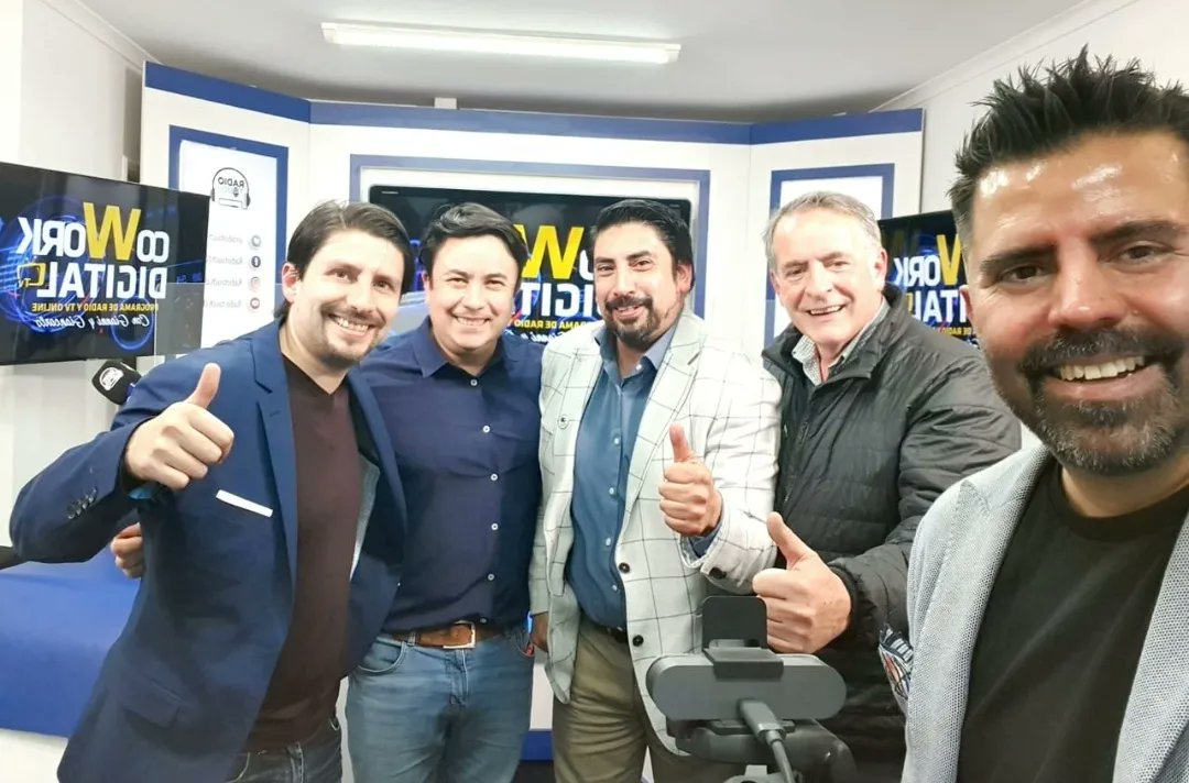 GiancarloMkt's tweet photo. Excelente programa #coworkDigital con @giannicontenlalogistica @diputado_ruben_oyarzo y @jmwagner.cl https://t.co/UcABDpZ0Ym