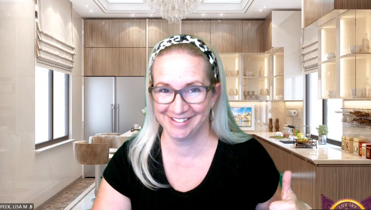 TrainerPeaches's tweet photo. Talking At Your Service and that White Glove Experience today with 11 new In Home Experts! 💙 🏠🚙 #InHomeExperts #LifeAtATT https://t.co/g5ETJ4ZeOE