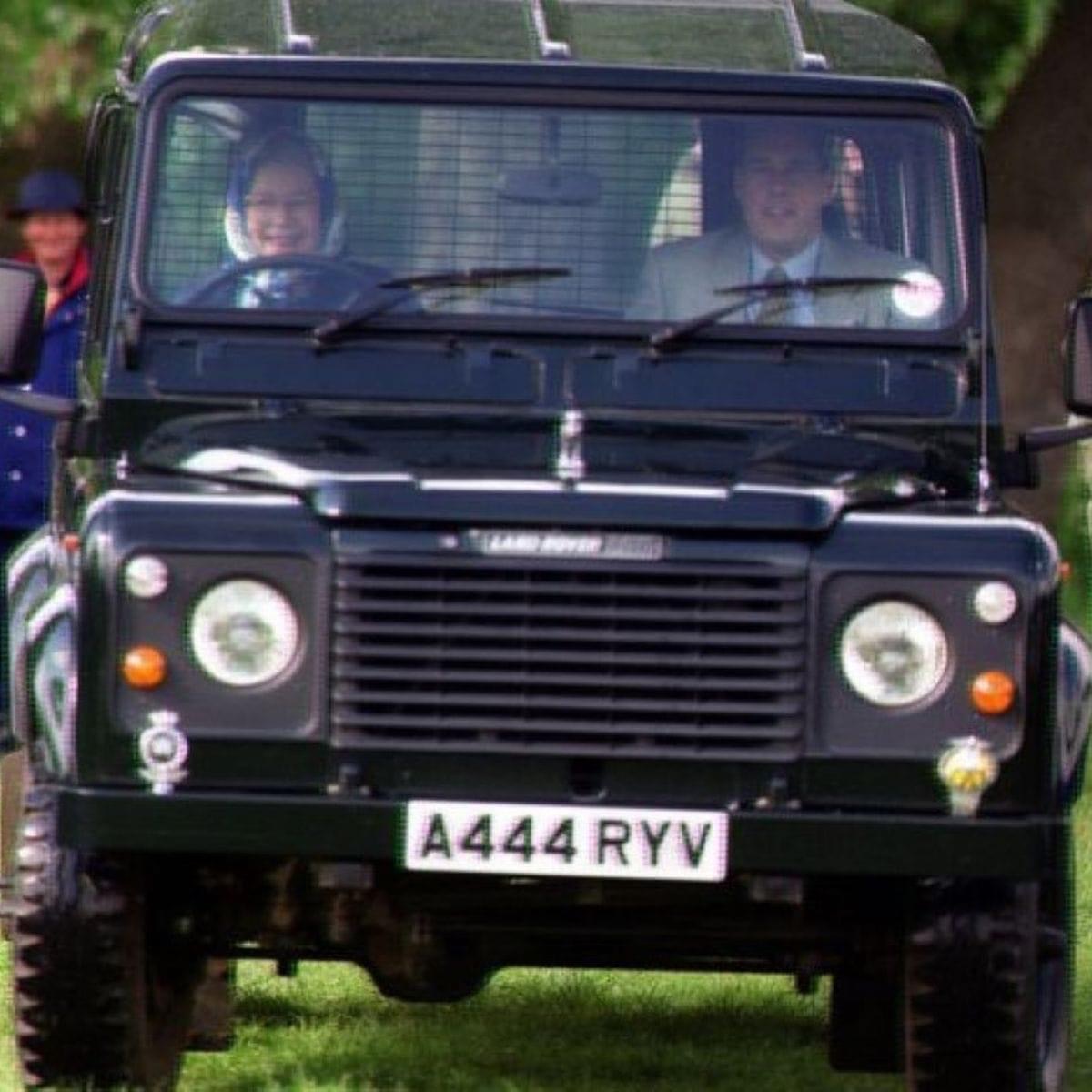 AidanRJ's tweet photo. Remembering Queen Elizabeth II - an incredible woman and Monarch who has left behind a fantastic legacy. To commemorate her sad passing, some great pics of her at the wheel. She loved her cars (especially her old Land Rover Defender!) and loved driving. Rest In Peace Ma'am ❤️ https://t.co/BJvmKwjmMB