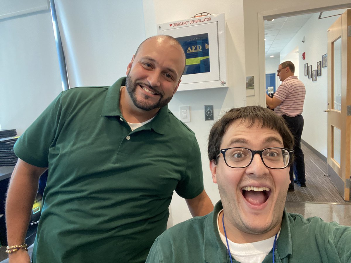 Surprise twin day continues! <a href="/JoshuaJGiraldo/">Joshua Giraldo</a> <a href="/jsfalk/">Josh Falk</a>