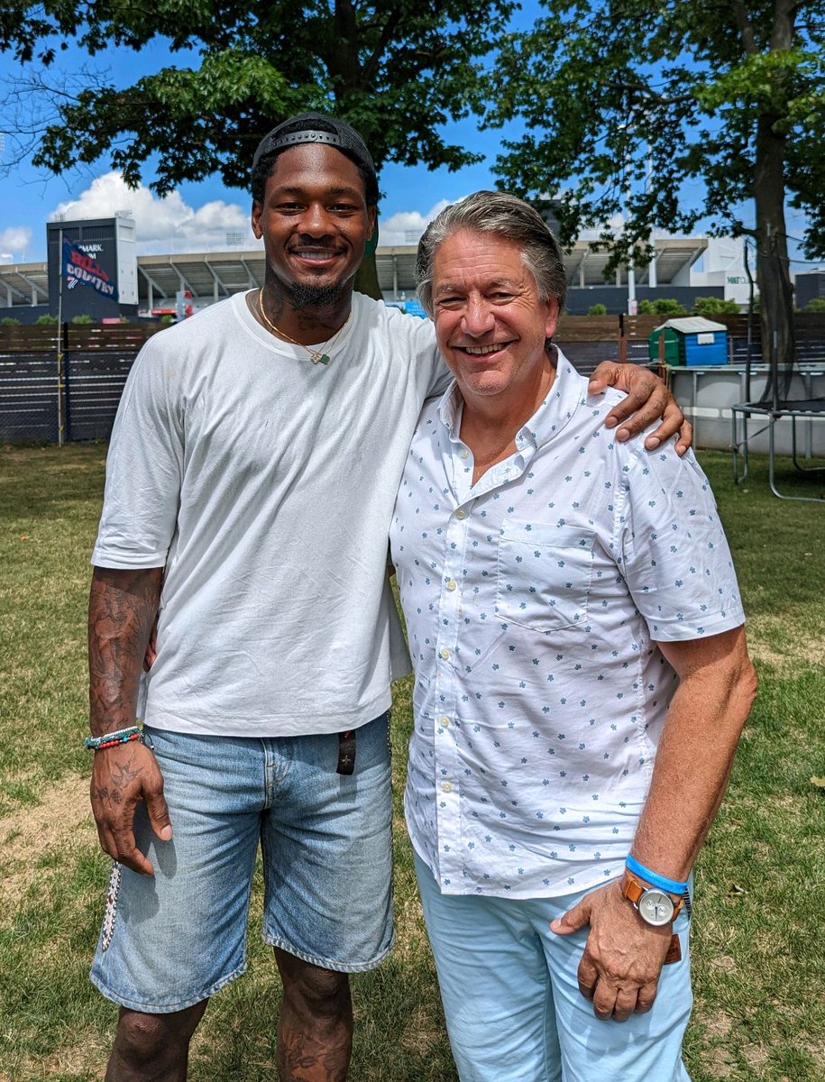 thortolo's tweet photo. My pal Ty Ballou has his @plbsports
on another NFL roll w/ @stefondiggs 14 Hot Sauce, Blue Cheese Dressing, Lemon Pepper Spice &amp; Spicy Blue Cheese Dip delighting @BuffaloBills fans. @JoshAllenQB's Jaqs cereal is back to again support @OCHBuffalo Children's Hospital. Way to go Ty! https://t.co/jOPELMO1FL